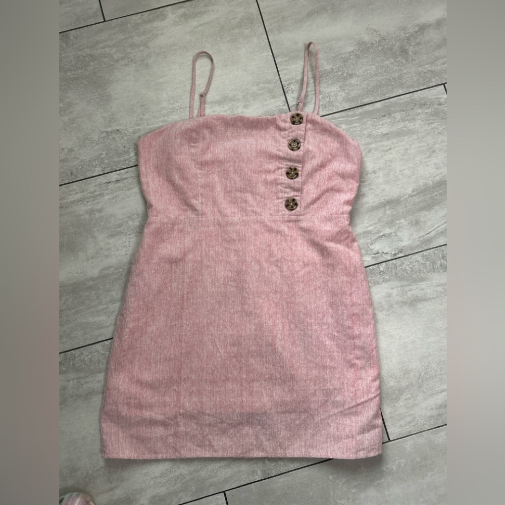 Her entire name says….Grace size M pink dress